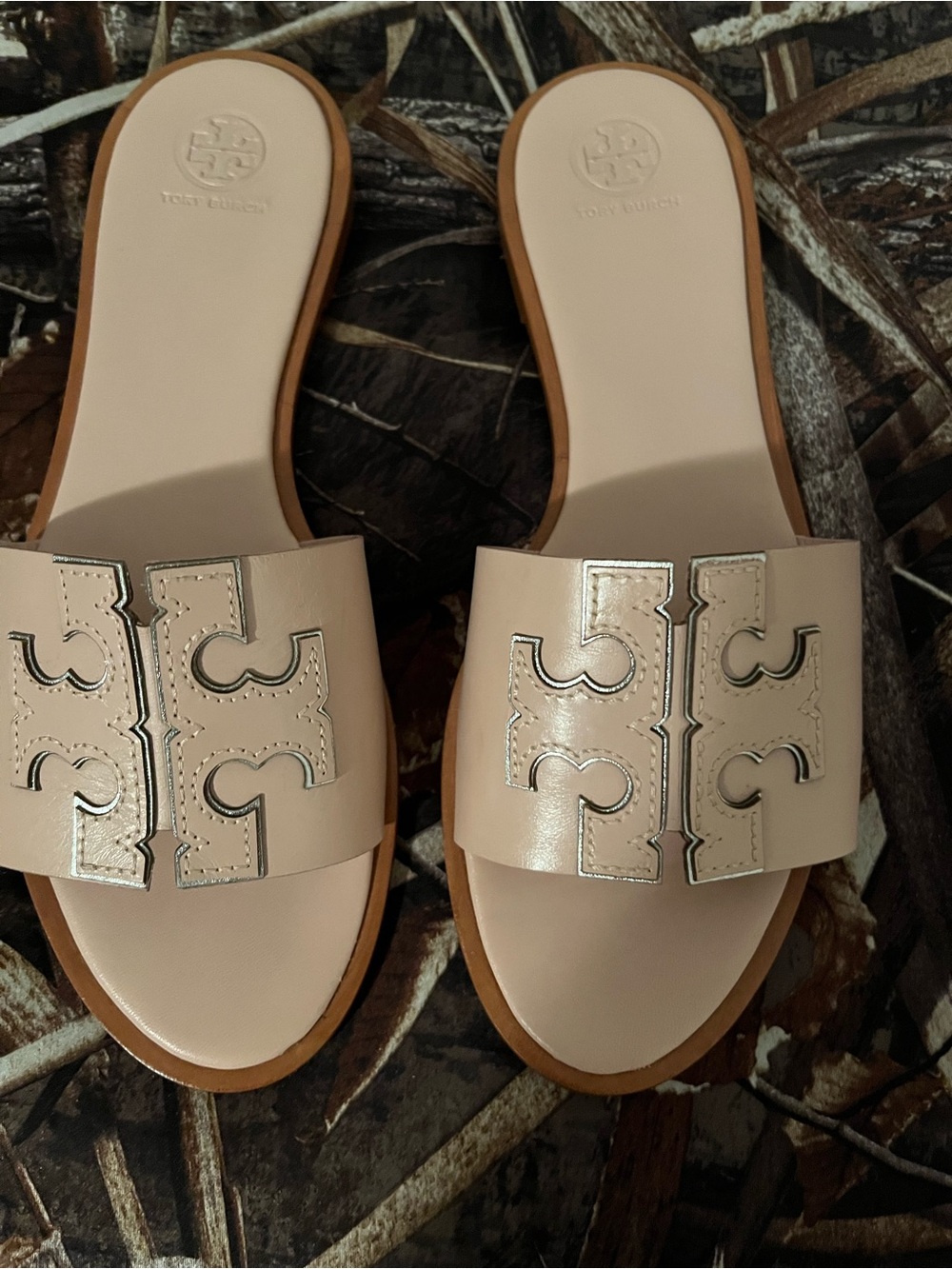 Tory Burch sea shell pink Logo Slide Sandals